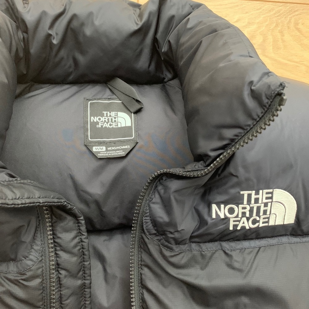 ⚫️*NEW* The North Face 700 Down Nupste Vest (M) - Picture 3 of 4